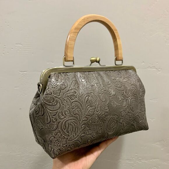 Handmade Genuine Cowhide Floral Embossed Wood Handle Kiss-lock Satchel Bag - Picture 5 of 11